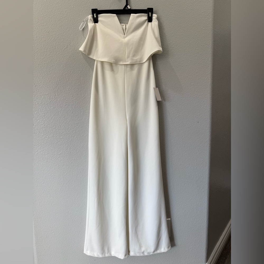 Lulu's White Strapless V-Notch Wide-Leg Jumpsuit Size XS Graduation Outfit - Picture 4 of 16
